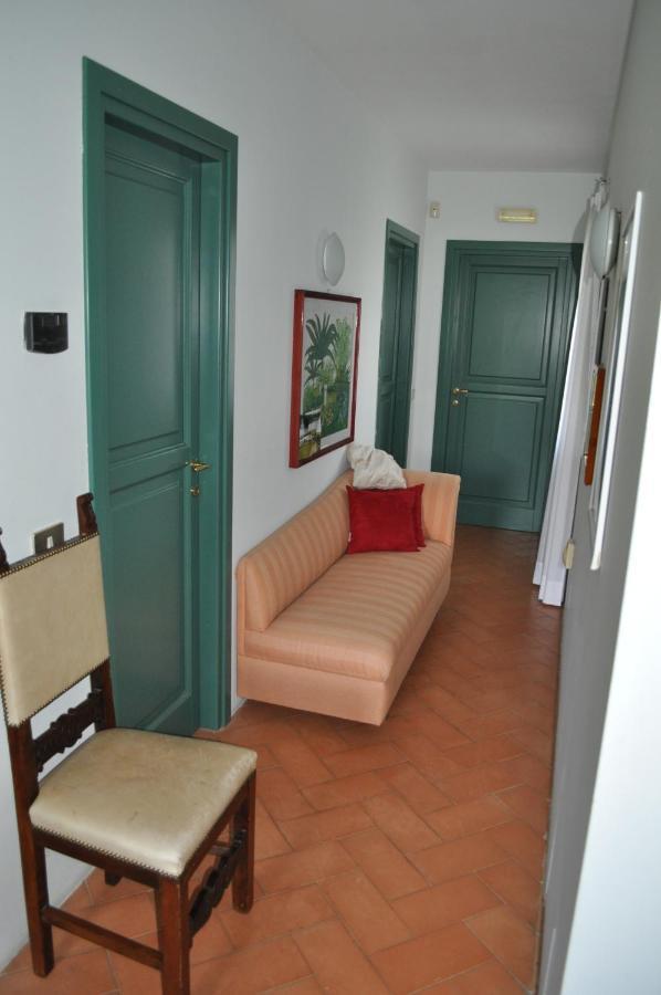 Casale Vicino Al Golf Nazionale Bed & Breakfast Monterosi Ngoại thất bức ảnh