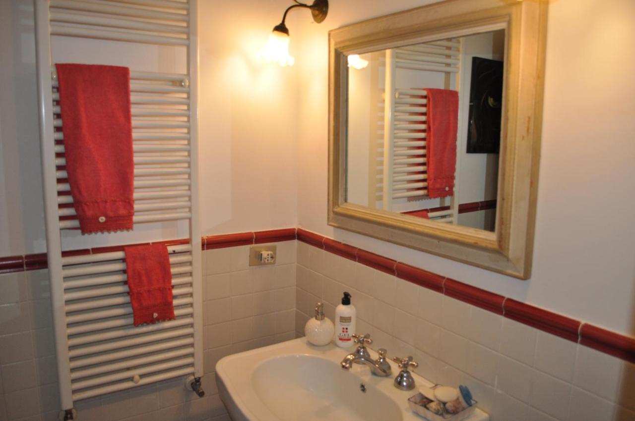 Casale Vicino Al Golf Nazionale Bed & Breakfast Monterosi Ngoại thất bức ảnh